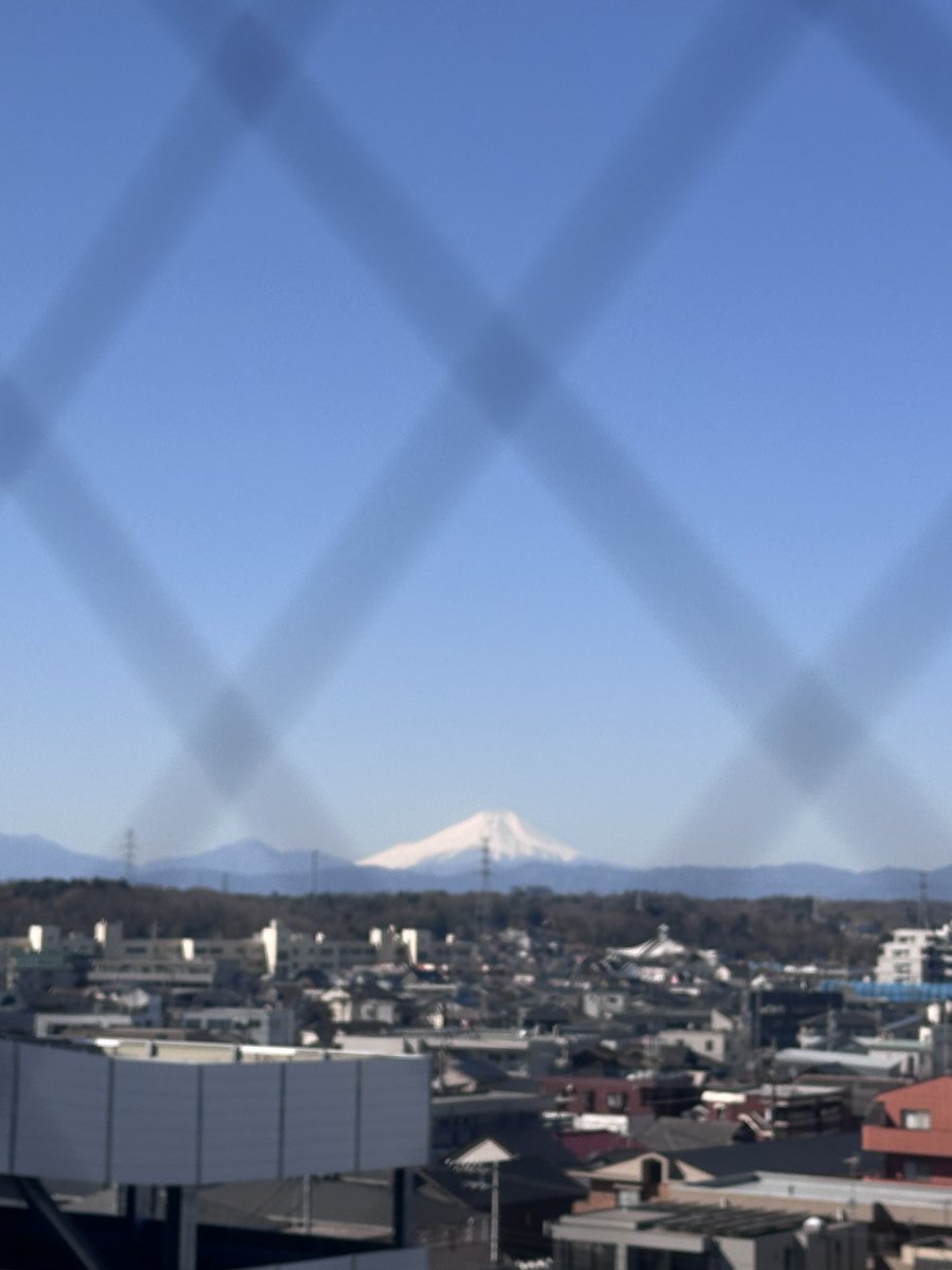 ベルーナドームと富士山🗻
スキー場のような寒さの中でも、楽しかった2日間😆又、来たい⁉️