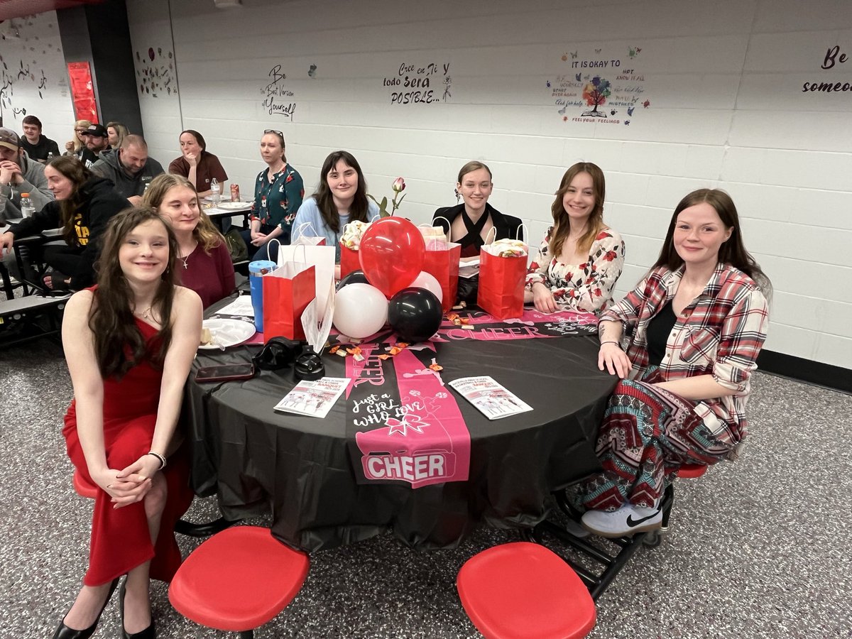 RCSDWildcats's tweet image. End of season banquet for basketball - thank you coaches, player, parents and fans for making this a memorable season!  Best of luck and thank you to our senior 🏀 + cheerleaders in their future endeavors 👊🏻#Rfactor