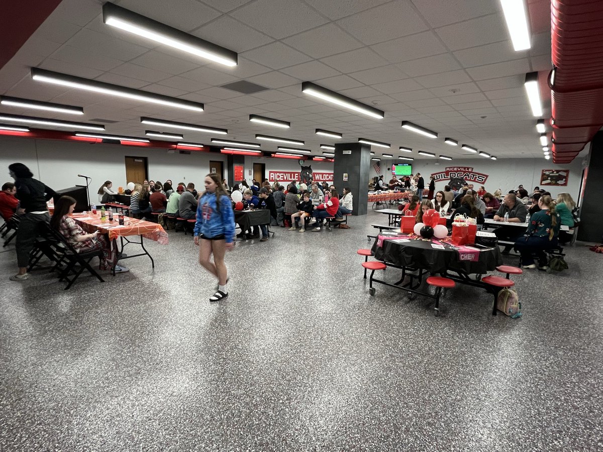 RCSDWildcats's tweet image. End of season banquet for basketball - thank you coaches, player, parents and fans for making this a memorable season!  Best of luck and thank you to our senior 🏀 + cheerleaders in their future endeavors 👊🏻#Rfactor