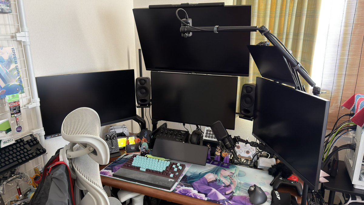 taka_GE8's tweet photo. おはよーございます( ॑˘ ॑* )
本日は、有休取得でお休みです🎶
#desksetup
#desksetups https://t.co/WfCbXMfn3g