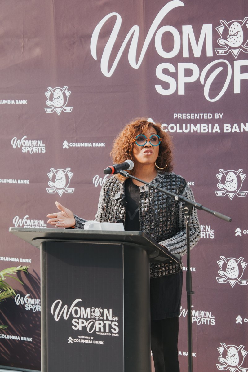 x - Anaheim Ducks tweet media