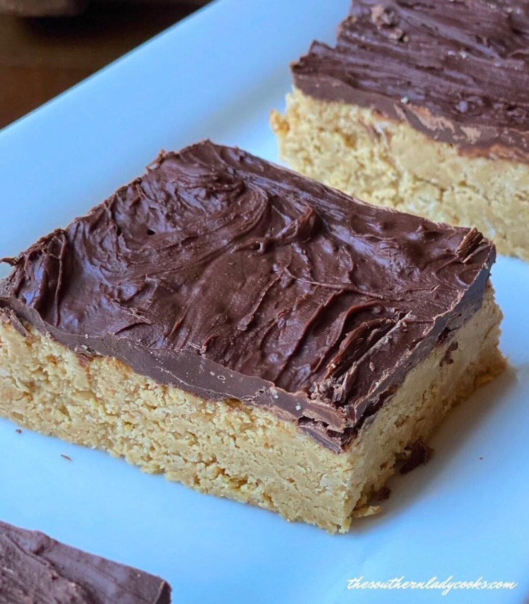 SouthLadyCooks's tweet image. Recipe➡️ thesouthernladycooks.com/no-bake-peanut…
These no-bake peanut butter bars are only a few simple ingredients and are so good. If you love peanut butter and chocolate, these are for you.  #snacks #food