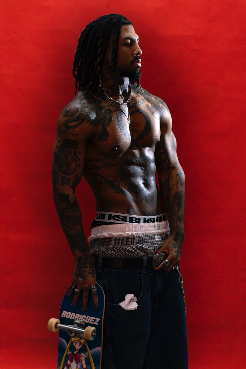dontcalldom's tweet photo. new pics on IG 🤞🏽 https://t.co/74SZUDdiPN
