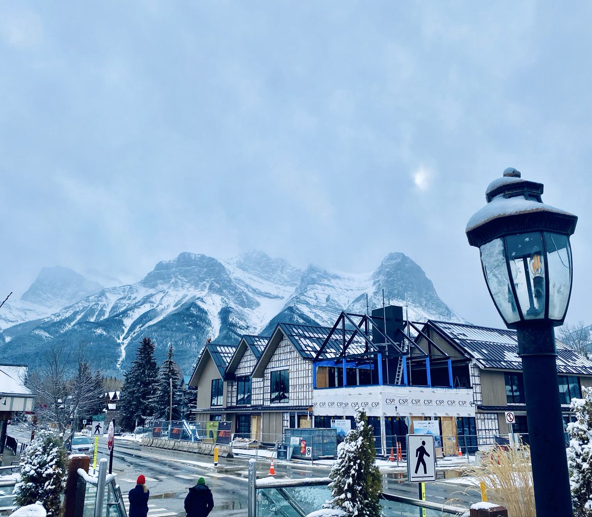 VisibleThink's tweet photo. And the weather changed….. Over the hills and far away 
#Bowvalley #canmore 
We will return for sure https://t.co/nN4wyA3XQz