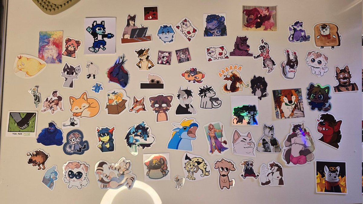 Herumon🔜 GOH Pawstral tweet media