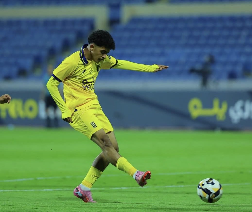 فارس tweet media