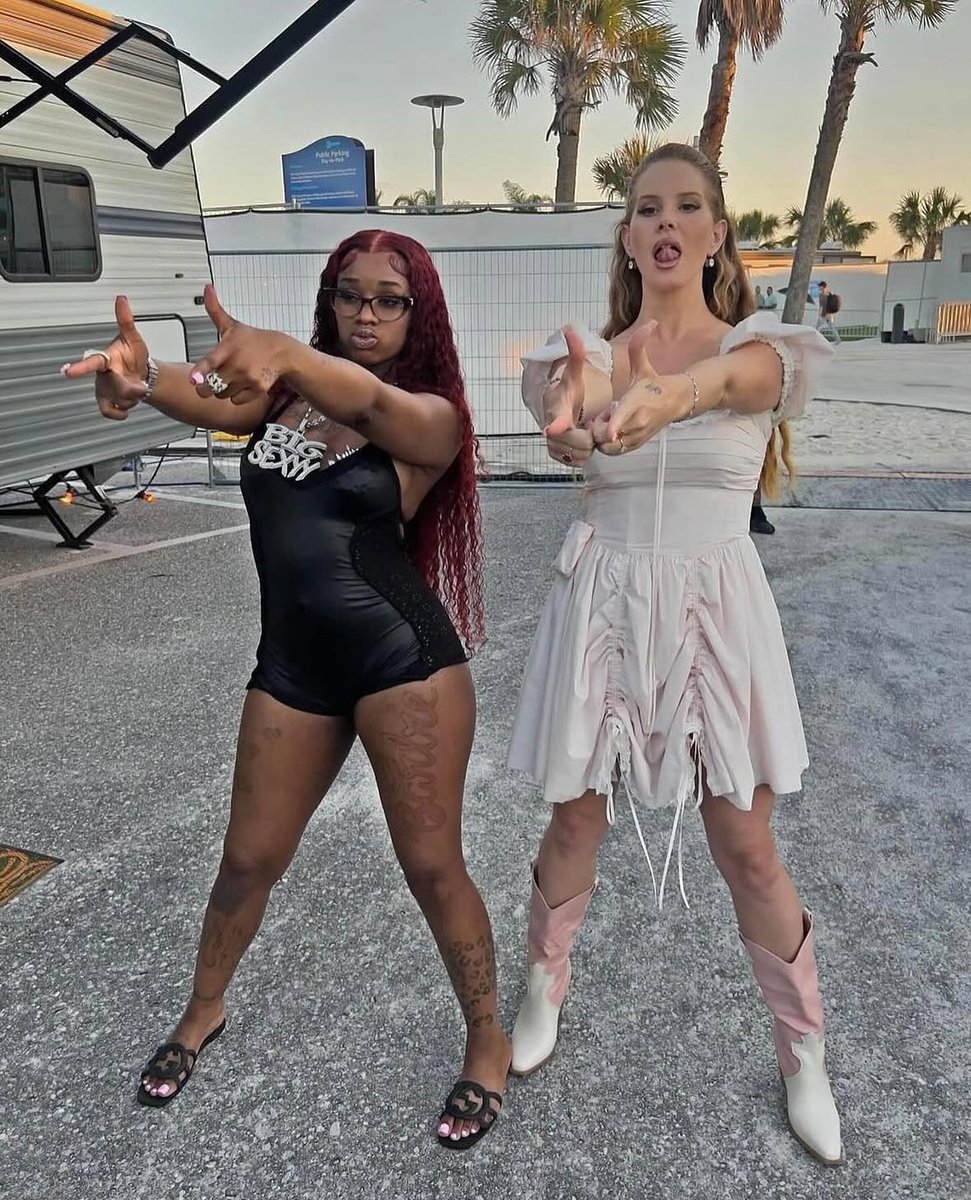 Queen ✰ tweet media