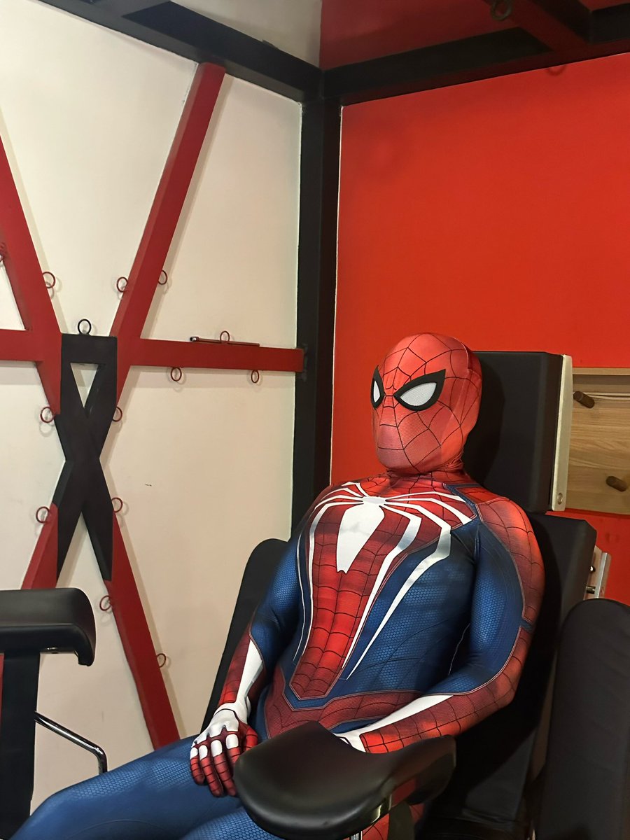 网兜头 tweet media