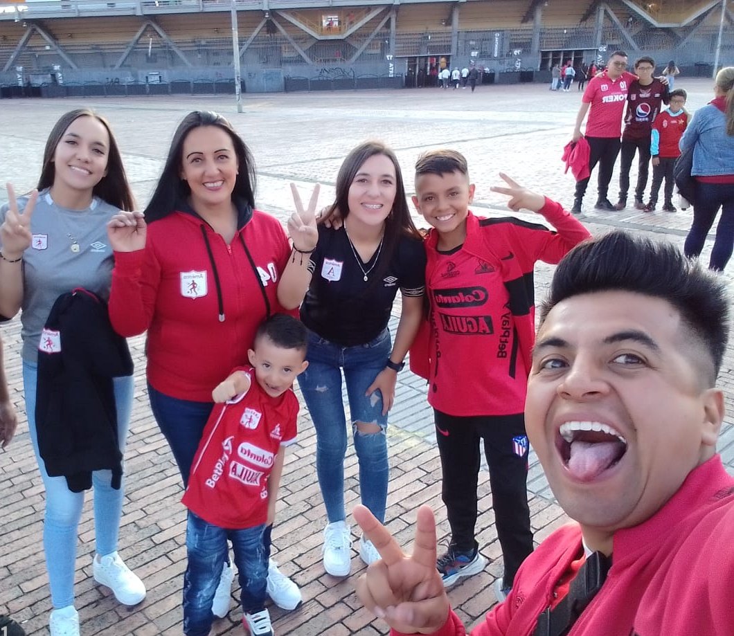 _Rojo1927_'s tweet photo. Que privilegio que todos tengamos el mismo sentimiento por @AmericadeCali 😍❤️ https://t.co/5qFmrmnN1p