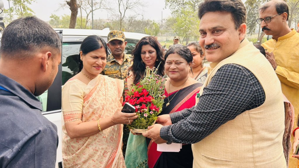 GwpMuzaffarpur's tweet photo. On the occasion of 🌍 International Women's Day, a Self-Defense Training Workshop for girls and women was successfully organized at Government Women's Polytechnic, Muzaffarpur by the National Women's Front, Muzaffarpur.
#InternationalWomensDay #WomenEmpowerment #NariShakti https://t.co/nmAOL3cVYq