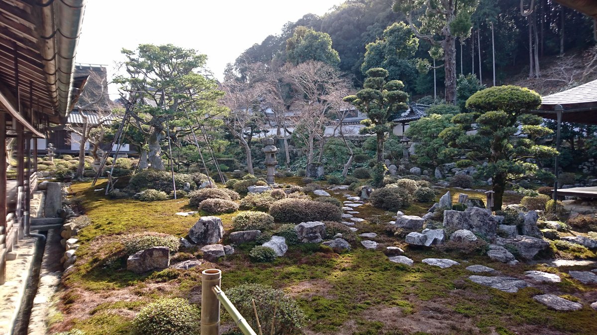 Amanosan Kongo-ji is another important temple here in Kawachinagano.

Considered a "Women's Koyasan" in the time when Koyasan only allowed men to enter.

During the 14th century it was also a temporary palace for Southern Court emperor Go-Murakami.
