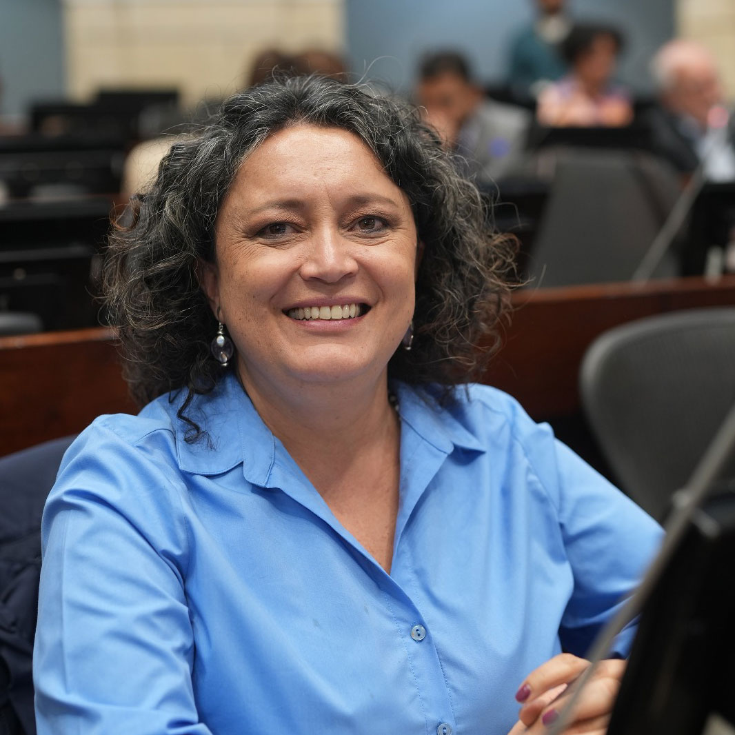 Con ustedes la QUEMADA de Angélica Lozano... Pa fueraaaa.