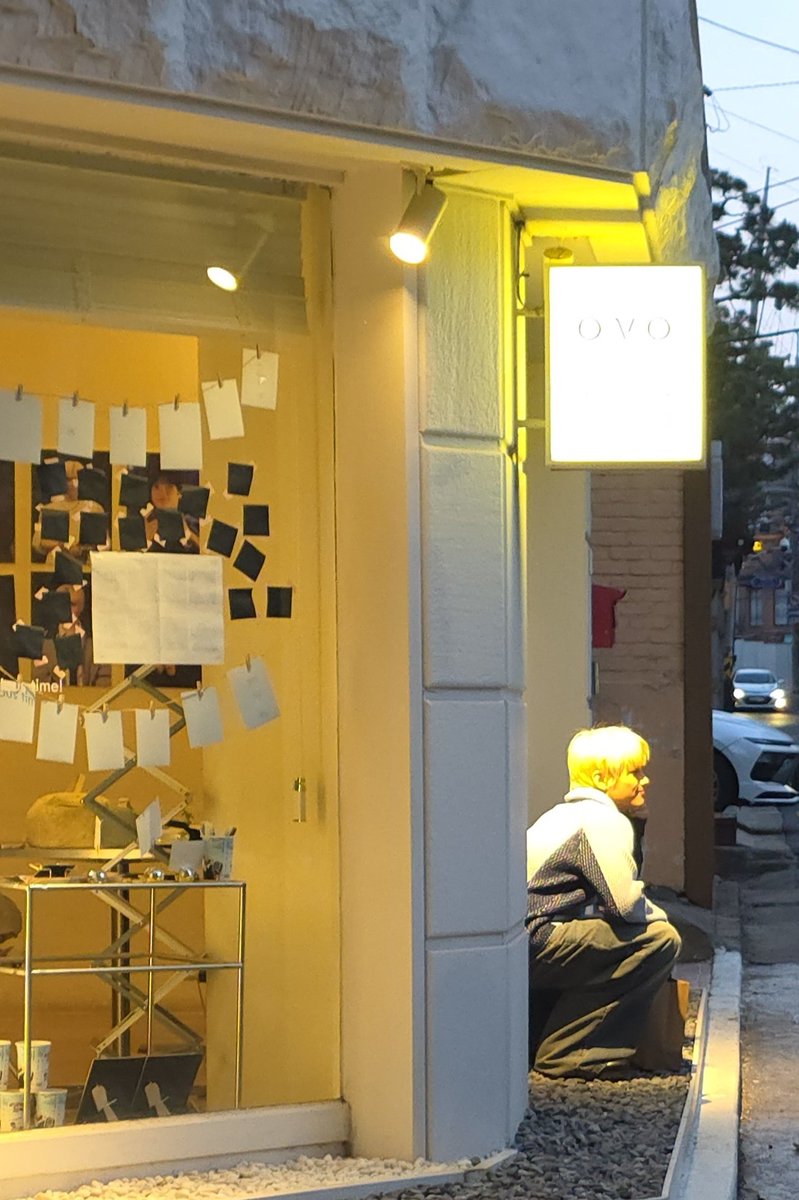 sowerl99's tweet photo. 추웠다..많이.. 서럽다..현타.. 
반대로 제이 웃음은 추위를 녹여주네..
분명 7시까지 였는데.. 한시간도 더 남았는데..
사요나라 ~ https://t.co/TsqqbMZ6gb
