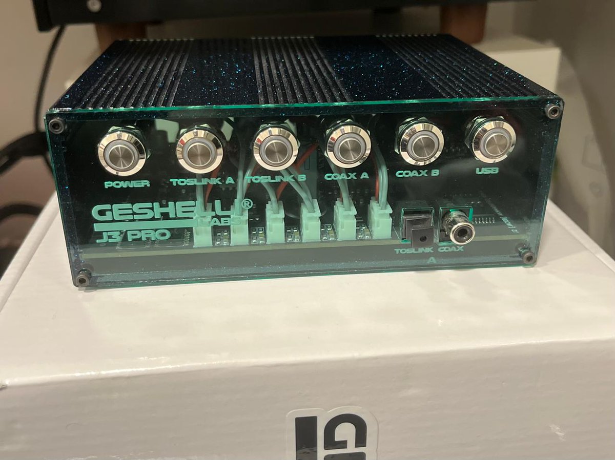 IEM WORLD - قناة عالم السماعات tweet media