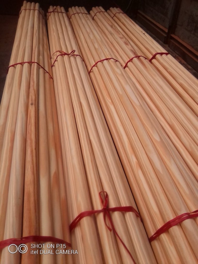 Ducgo2023's tweet photo. Thanh gỗ tròn thông mỹ Fi25 dài 2m và 2.5m bên em còn khoảng 500cây.
Zalo 0949333795 Đức Gỗ
Biên Hoà - Đồng Nai
#gothongmy #thanhgotron https://t.co/bSKBZMorGR