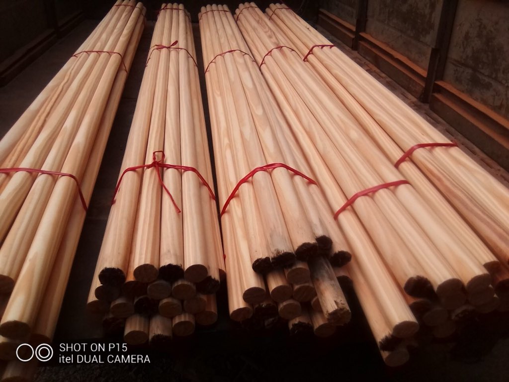 Ducgo2023's tweet photo. Thanh gỗ tròn thông mỹ Fi25 dài 2m và 2.5m bên em còn khoảng 500cây.
Zalo 0949333795 Đức Gỗ
Biên Hoà - Đồng Nai
#gothongmy #thanhgotron https://t.co/bSKBZMorGR