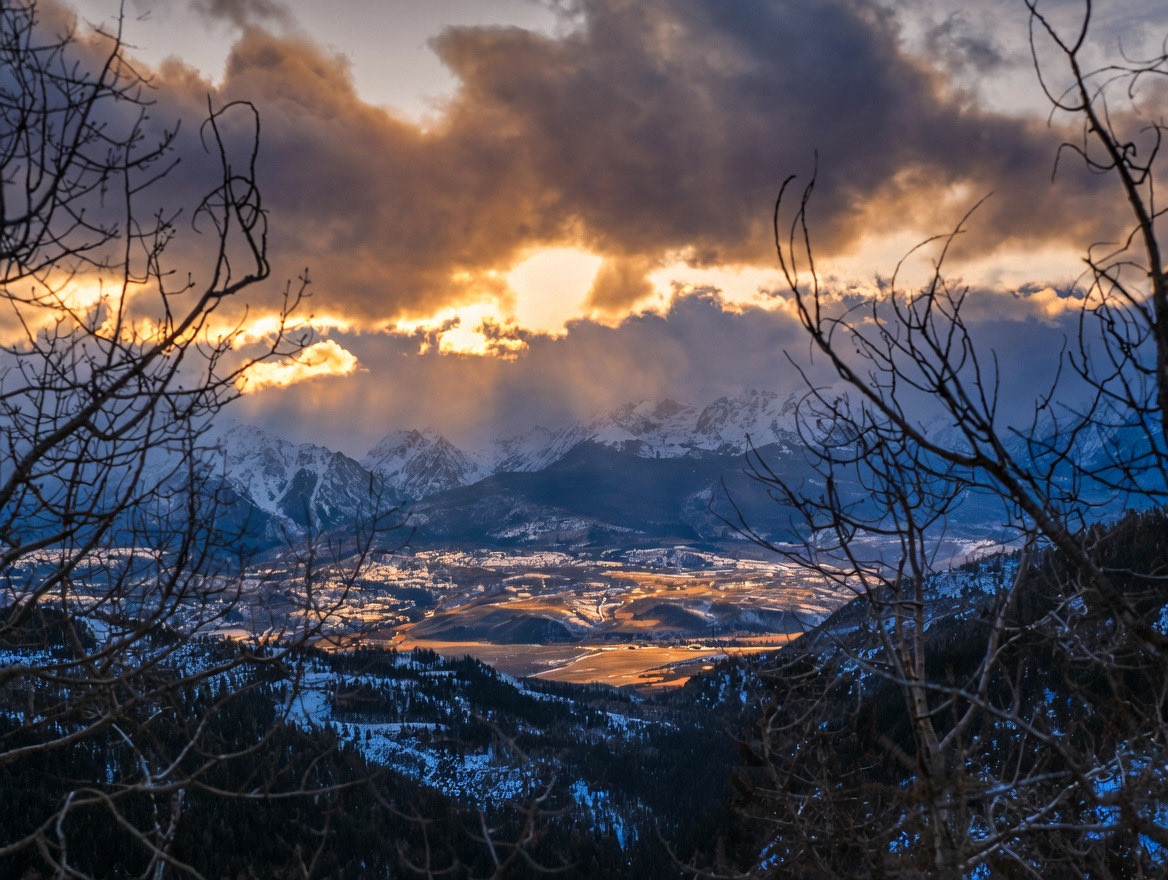 Another photo from the same roll of film, I really liked the moody skies and how the sunlight broke thru to the ground in the valley.