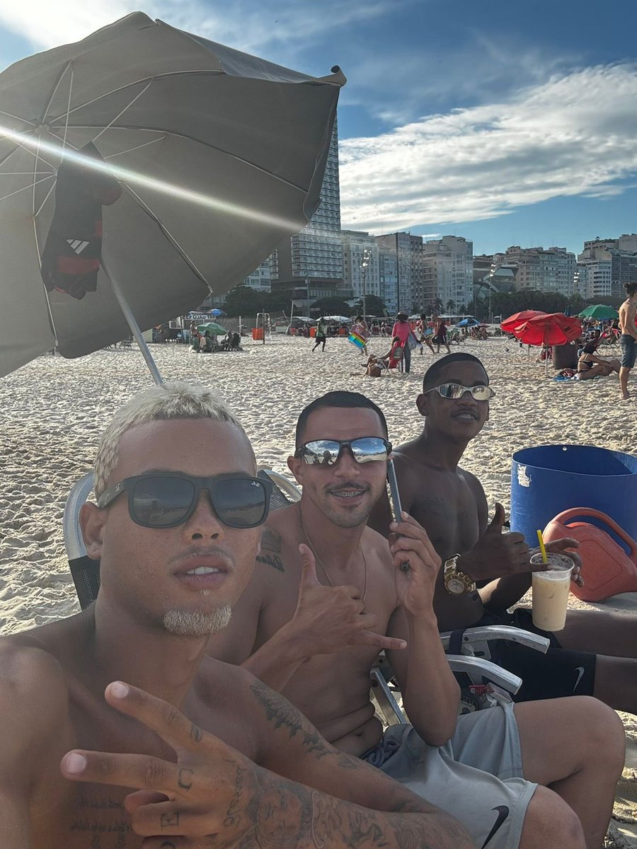 Veenni2's tweet photo. 🏖️🏌🏾 https://t.co/pG8RMfsz3I