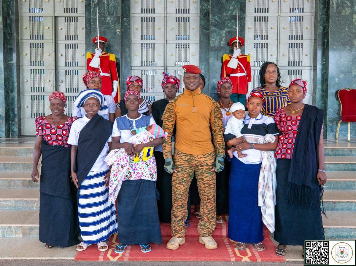 marcus_herve's tweet photo. This is how he honored the International Women’s Day. https://t.co/wBm3OctQPv