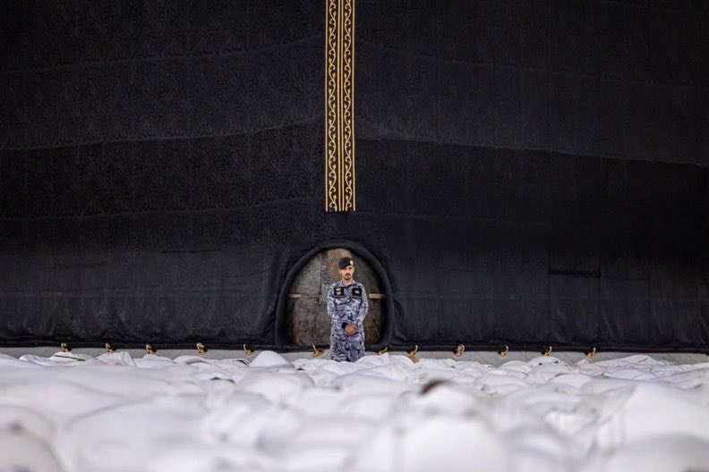 حَرَمٌ آمِنٌ.
