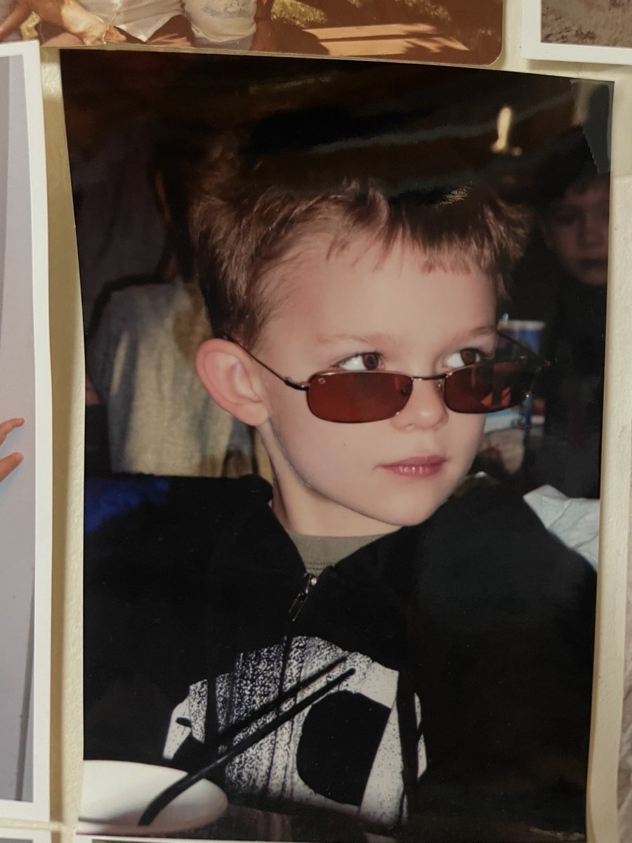 HamSavagee tweet media