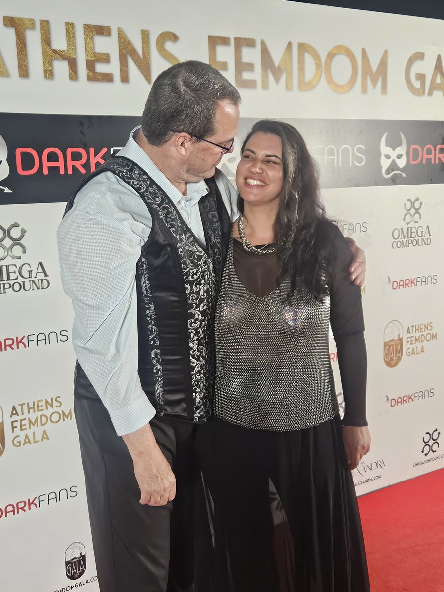 HiThereCatsuit - Podcaster @authkinkypod/Designer tweet media