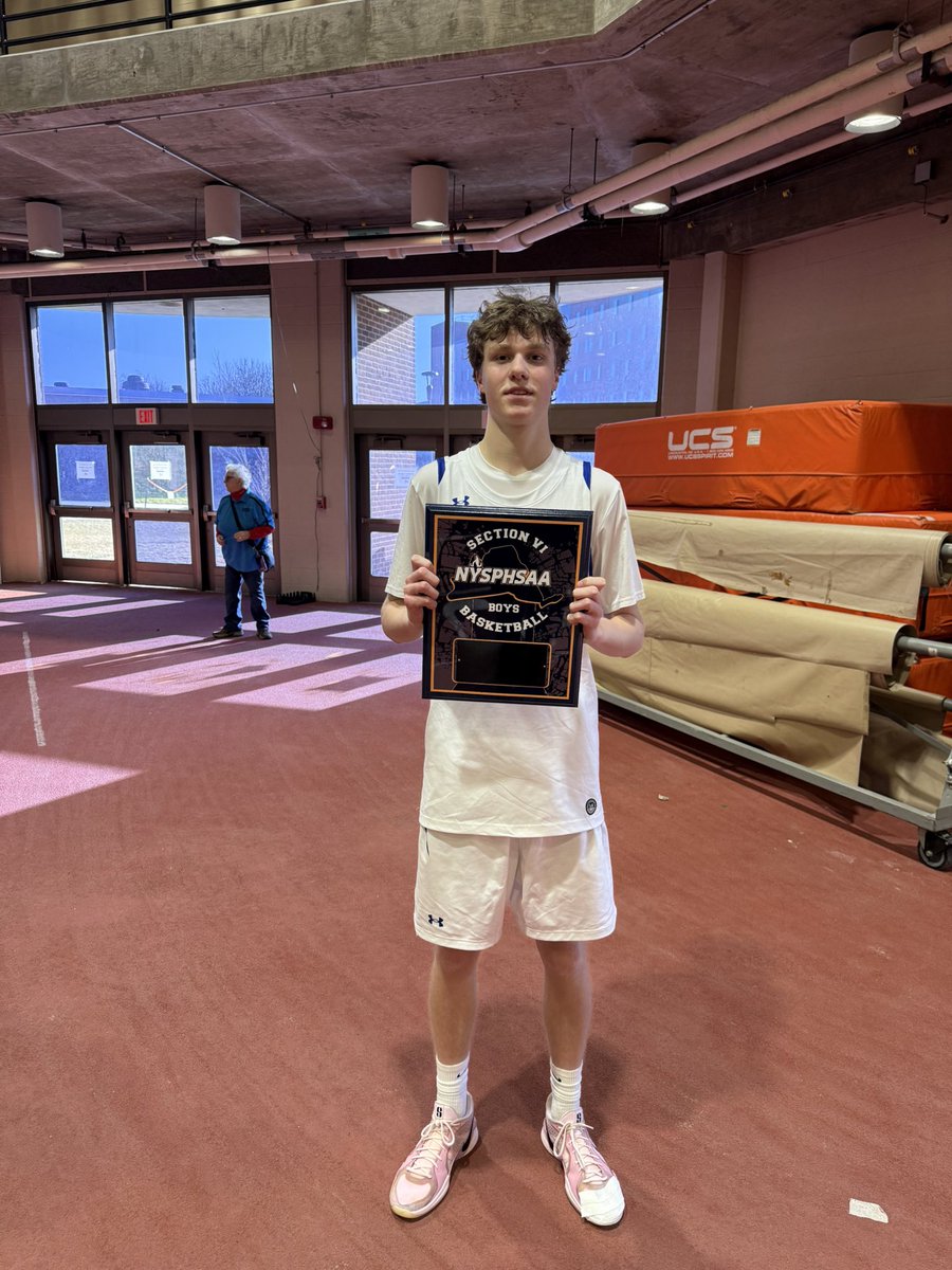 Coach Bud Daniel tweet media