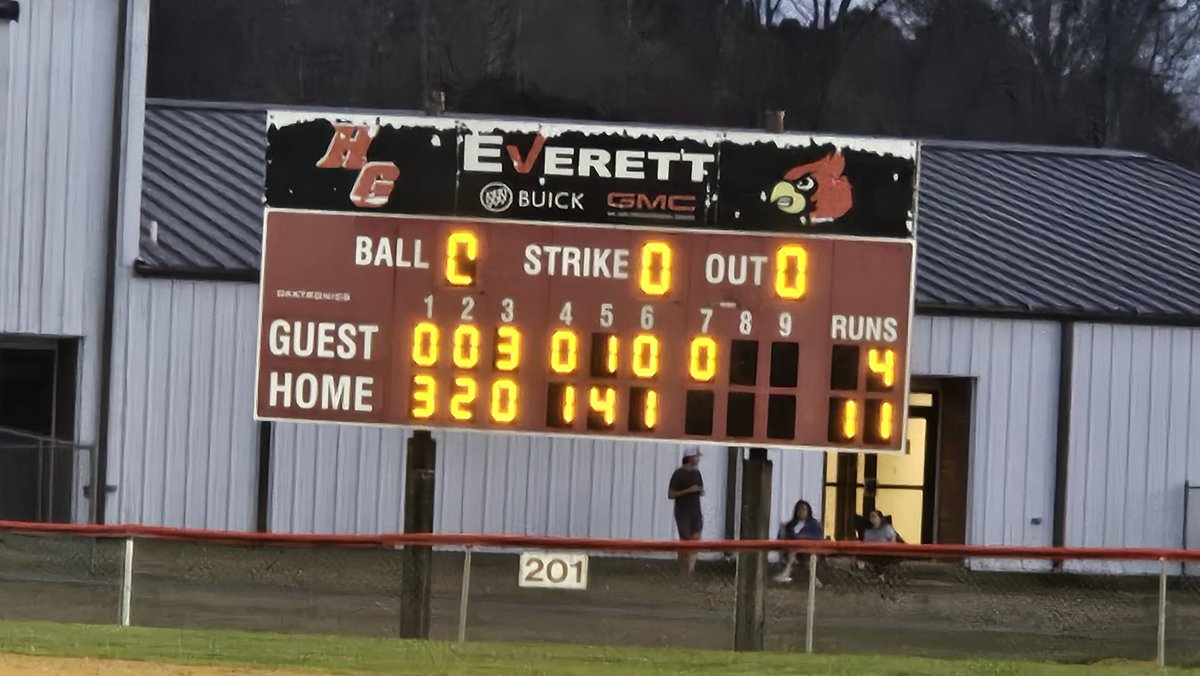 HaileyVaughan28's tweet photo. Sophomore Year started with an 11-4 win!  I pitched 1 inning of no-run ball in relief during Varsity. Played 1st &amp; got an RBI Double during JV where we won 5-4. Great start to our year. So proud of our Lady Cards! @ar_prime_sb @k9rhine  #PrimeArmy https://t.co/HldbVcj79k