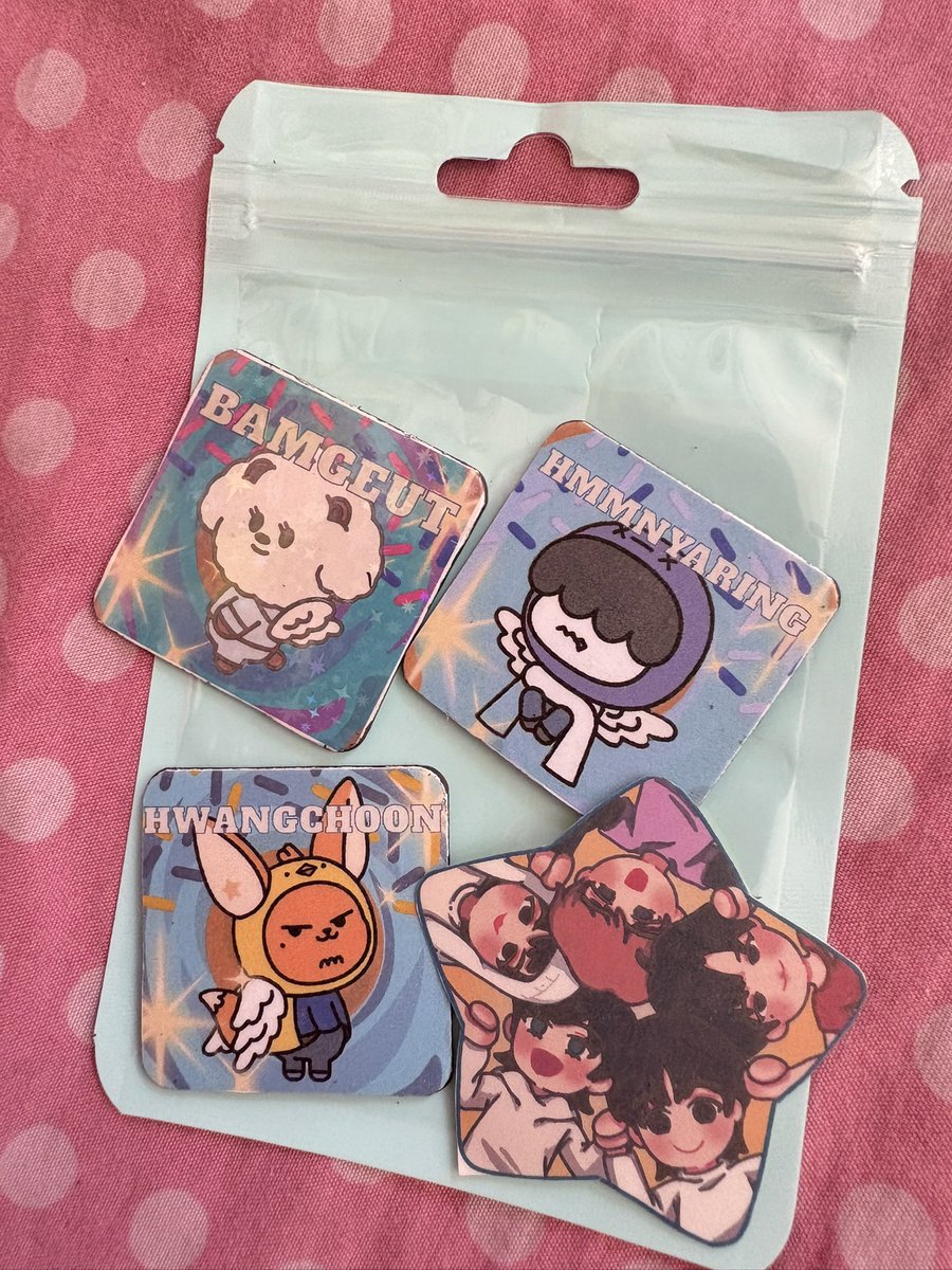 Thank you <a href="/defyingravitae/">tinee⁷ ˚ ♡ ⋆˚</a> sa freebies tuwing may concert/funmeet di tayo nawawalang ng entry hahahaha. Sana next time makapag chikahan naman tayo sobrang saglit lang kasi kapag nagkikita tayo abutan lang ng freebies 🤣🤣🤣