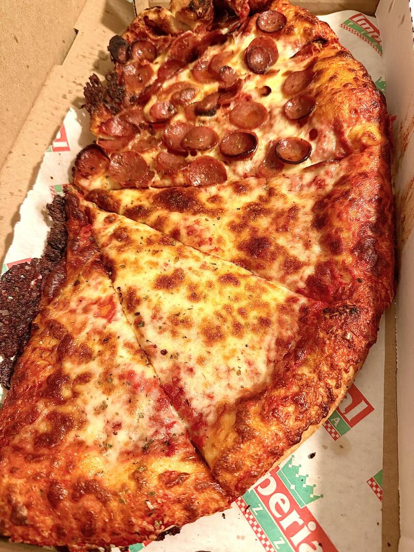 homevsfastfood's tweet image. Pizza [I Ate]
👉 homecookingvsfastfood.com
Here are five hashtags for your post:

#PizzaIate #PizzaLove #CheeseLover #SliceOfHeaven #FoodieFinds #homecooking #food #recipes #foodpic #foodie #foodlover #cooking #hungry #goodfood #homecookingvsfastfood