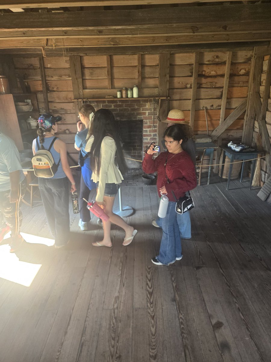 GHMS_Science8's tweet photo. Our @GHMS_Grizzlies 8th graders had such a GREAT day at this important historical site! https://t.co/jFzYaSf0pd