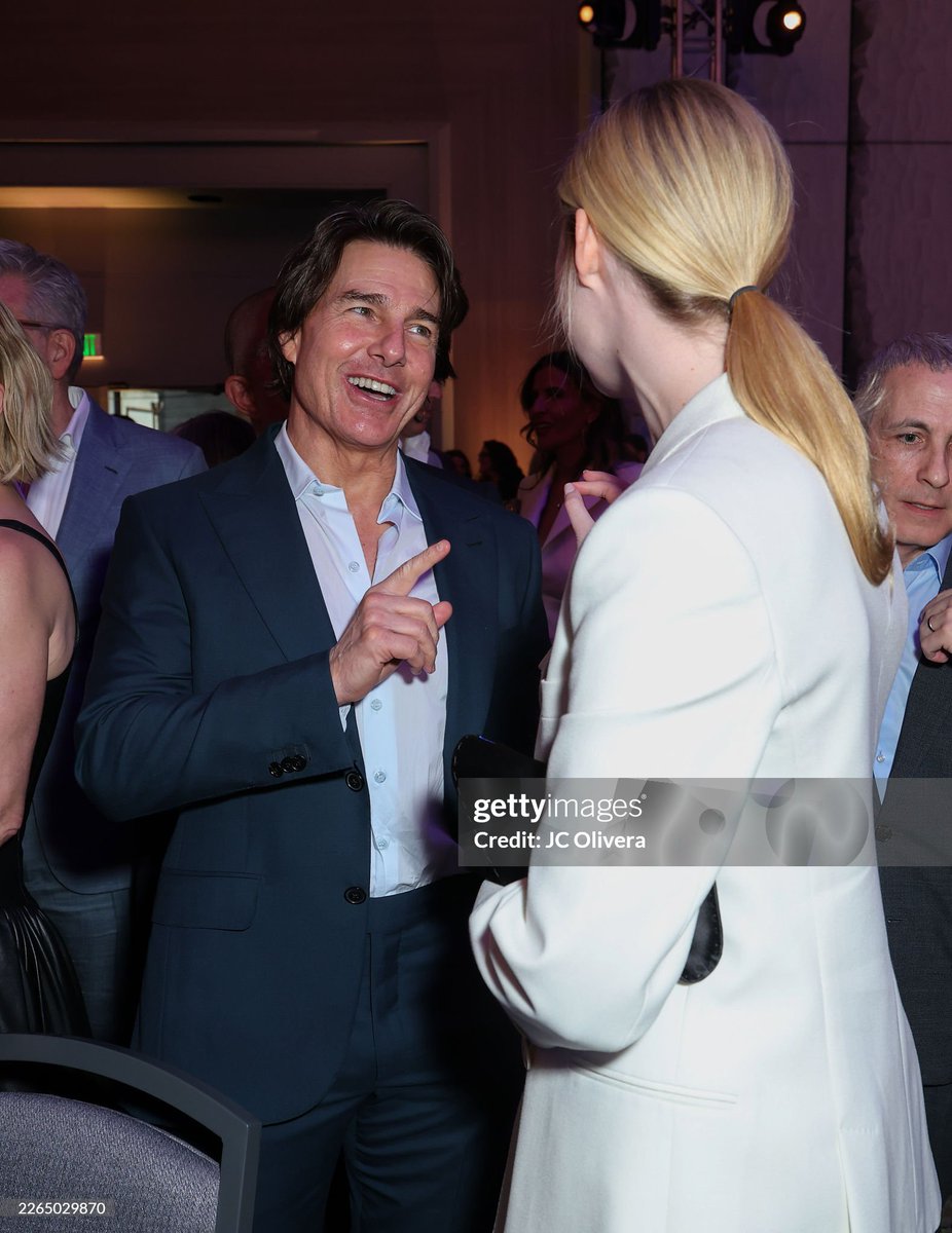 TCNews62's tweet image. NEW
Tom Cruise at the 53rd Saturn Awards in Los Angeles.
#TomCruise