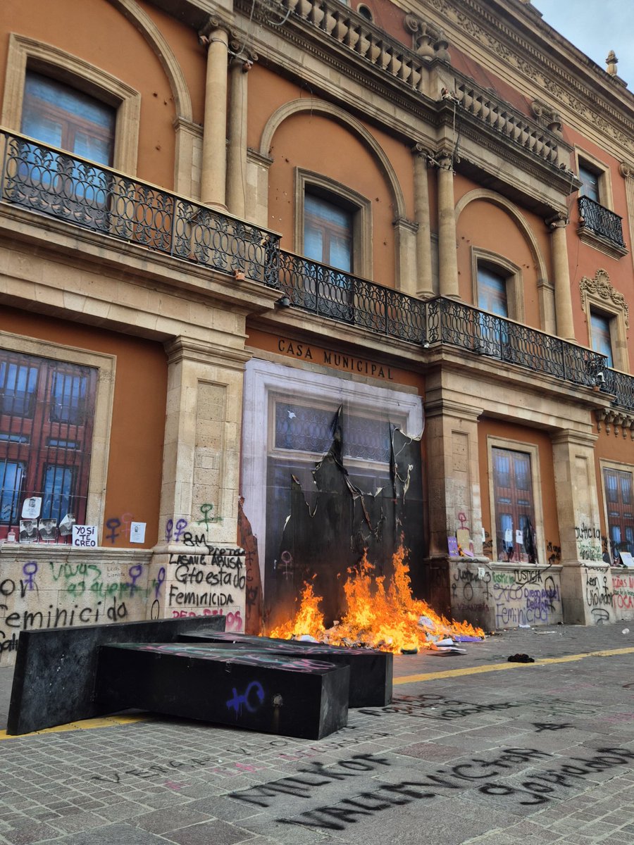 Bajo Fuego tweet media