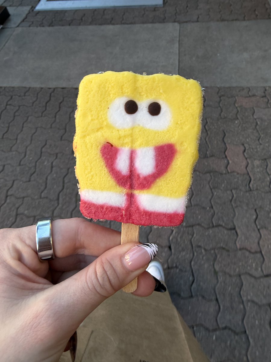 Kylie Robison tweet media