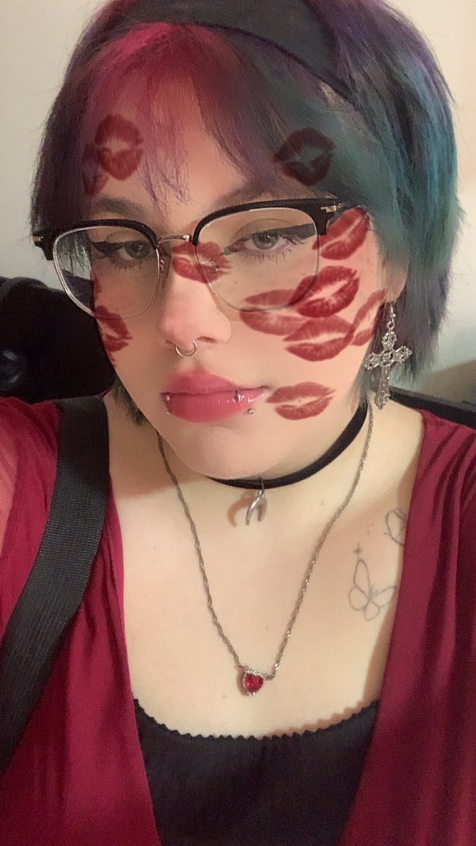 daily_romw's tweet photo. icon // user

meio que divei muito nesse look https://t.co/s3qFbIA6Kb