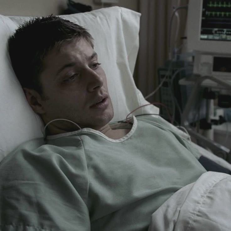 jensenakgae's tweet photo. The urge to rewatch season 1 instead of continuing season 6 https://t.co/9YKZf1wbi4