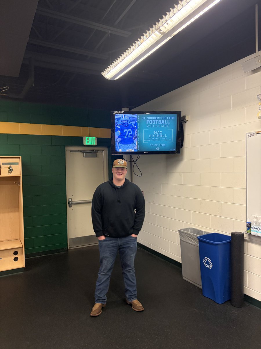 Max Erchull tweet media