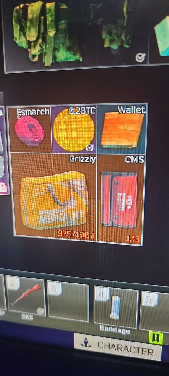 CombativeRaven tweet media