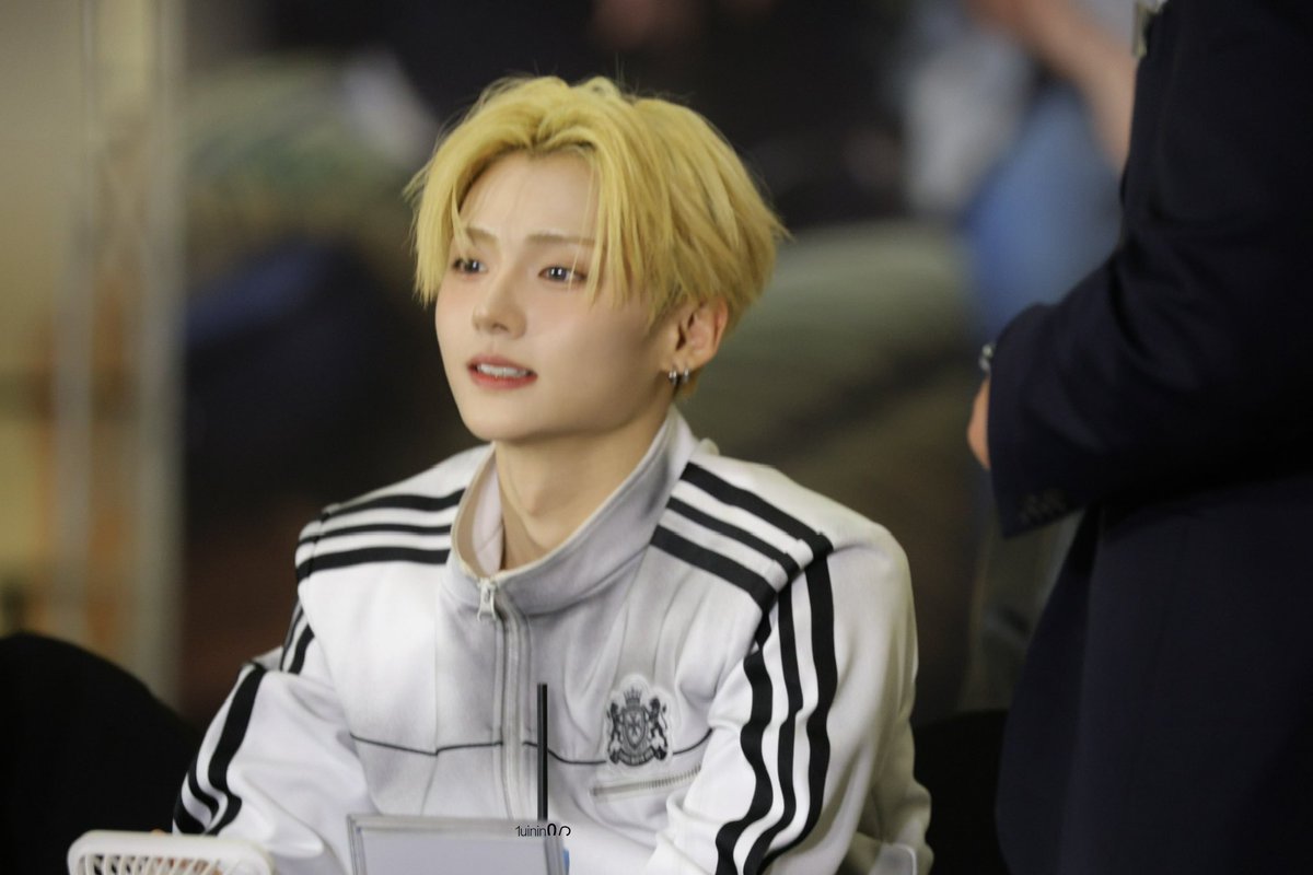 Rowan508 tweet media