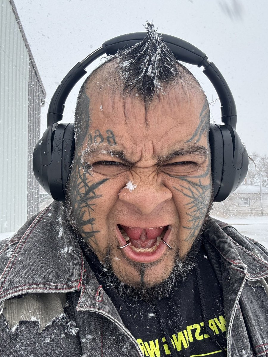 DEMUS DEMONIO デムース tweet media