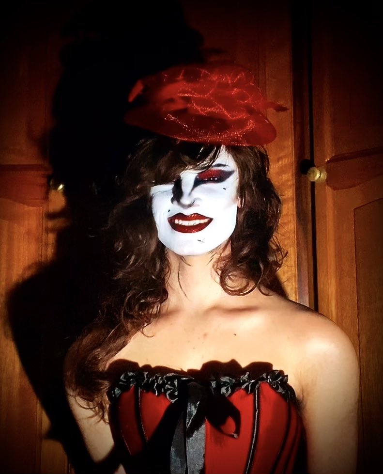 Maestro Mortem tweet media