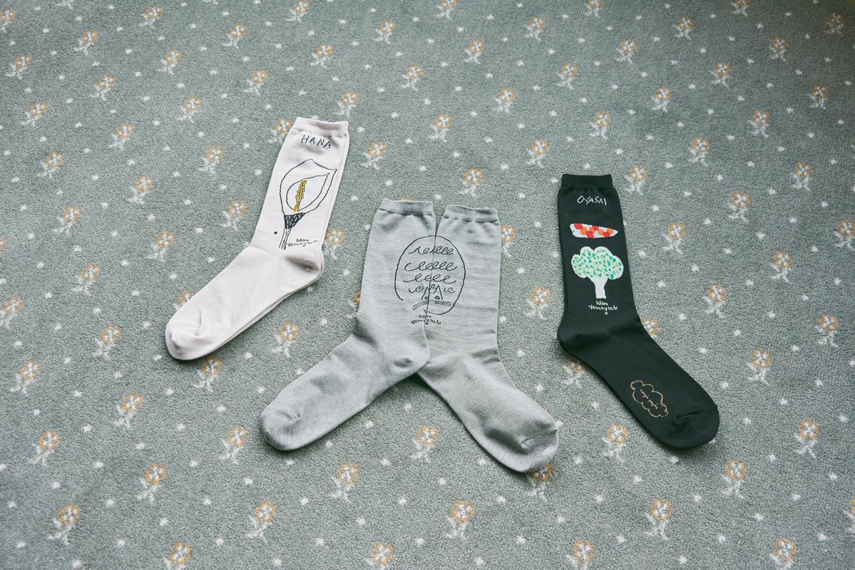 conges payes × Ichiro Yamaguchi 2026 Spring Collaboration

今回は、線で表現した軽いタッチの〈HANA〉 〈NEKO〉
ポップな印象の〈OYASAI〉の3柄を描いていただきました。

続きはこちらから▶︎ store.bigi.co.jp/journal/conges…

#congespayes #コンジェペイエ