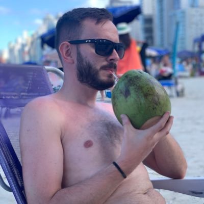 RodrigoChibiaq1's tweet photo. @_pereirafabio @rbstv Nem preciso falar nada chupando desse jeito 😂😂 https://t.co/6emO0g7qxy