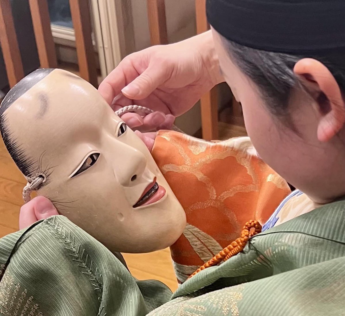 阪大に合格された方、おめでとうございます㊗️🎉
私たちキタ会は日本の伝統芸能である｢能｣の練習をしています！
能について全く知らなくても大丈夫！！この機会に新しい世界に触れてみませんか？💭
少しでも興味や質問のある方は、お気軽にDMまで✉️🙌

 #春から阪大