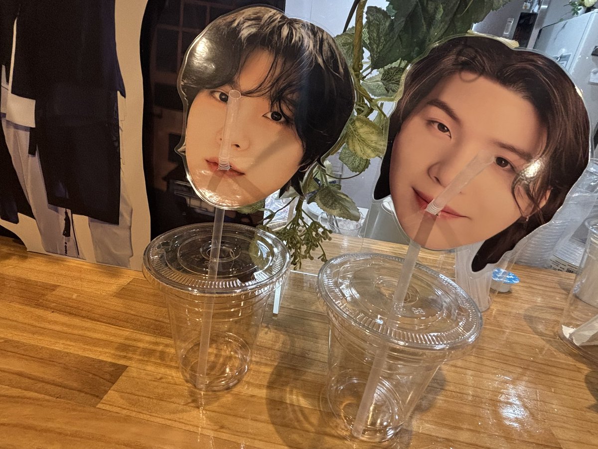 milk7cafelatte's tweet photo. 센일 추카헤
#uricafe https://t.co/HxCay3In3I