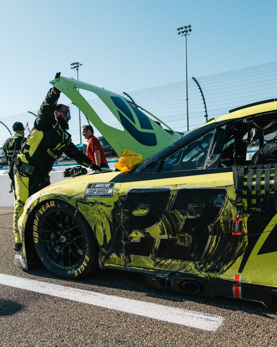 Bubba Wallace tweet media