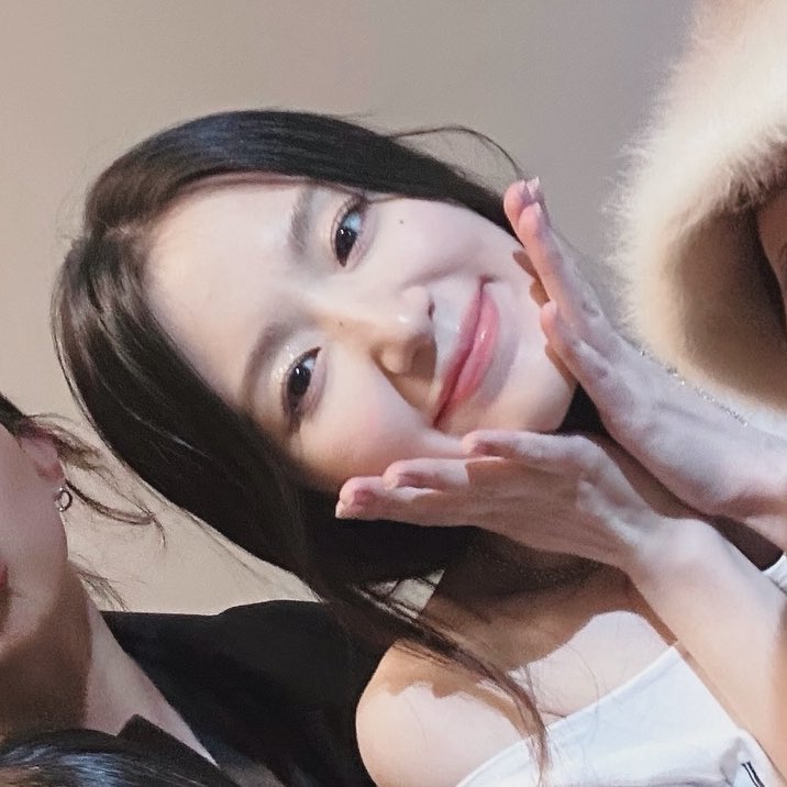 넘 귀엽게 생김...