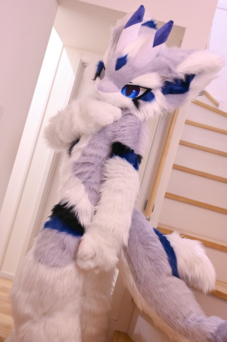 フルン tweet media