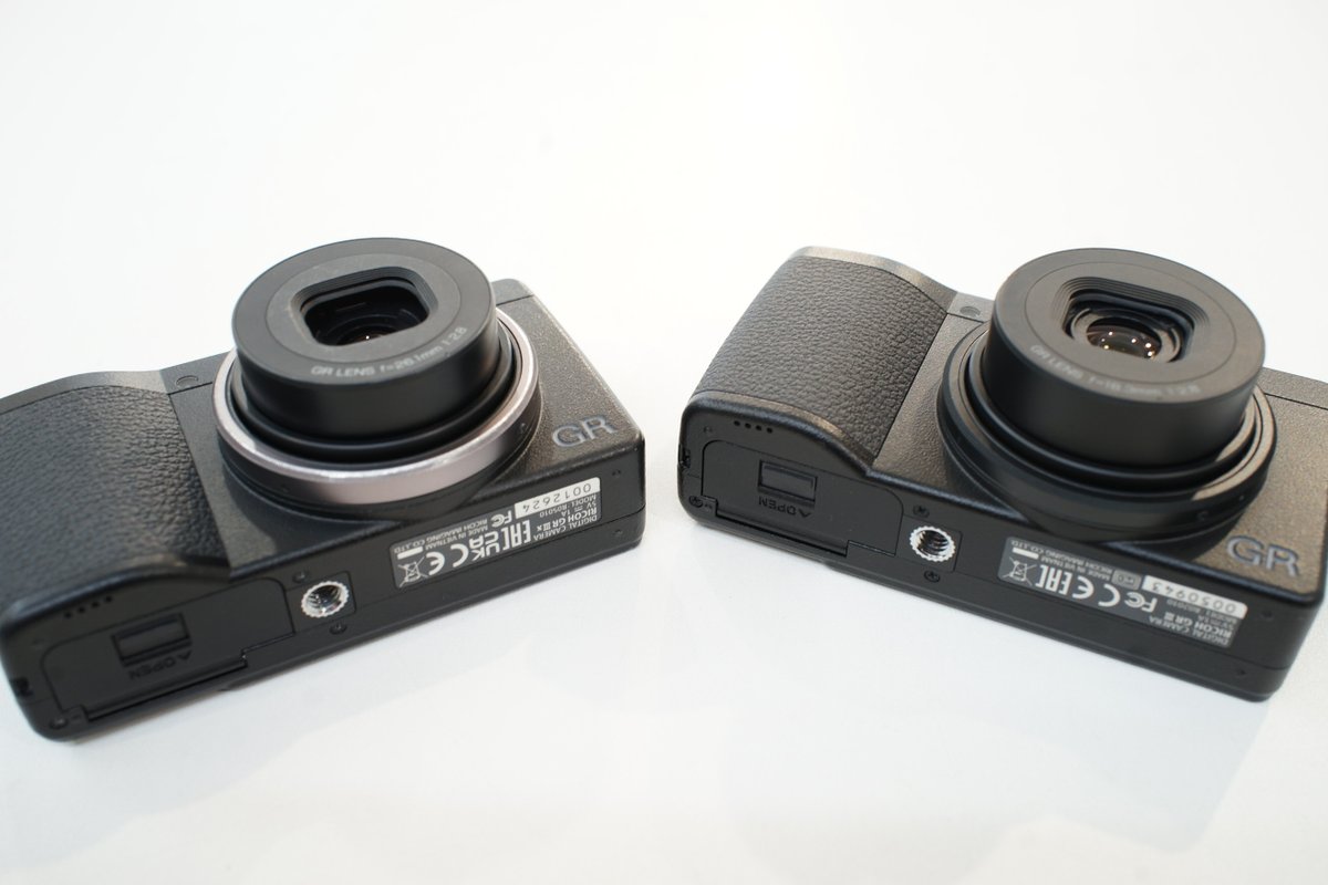 sanpoucamera's tweet image. 嘗てフィルムの時代には
GR21という広角モデルが存在した
デジタルのGRが登場して以降
28ｍｍ以外が出るなら、と
GR21のデジタル版を良そうしたユーザーは
とても多かったように思う
GRIIIxという40ｍｍ相当の登場に
「21」の登場ももしかしたら、と
妄想を遊ばしている
＃RICOH
＃GRIII
＃GRIIIｘ