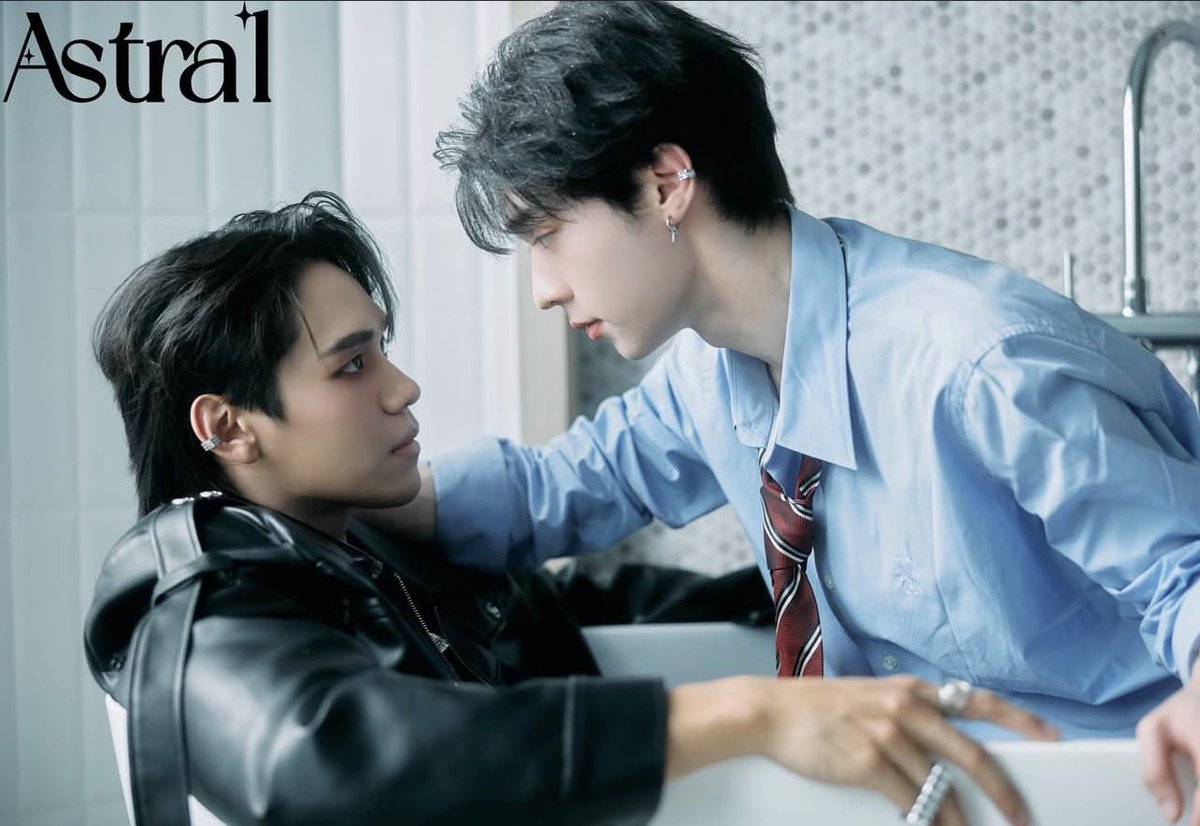 Belle_khlie's tweet image. Them and their “look into my eyes” against the world

#เงินโอ๊ต 
#NgernOat